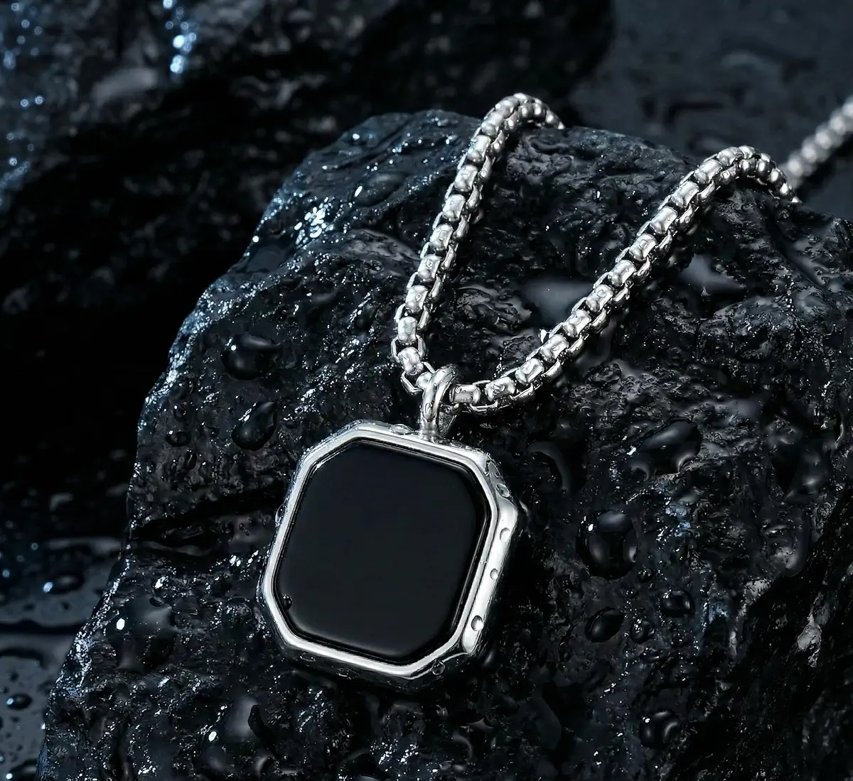Black Octagon chainPendant